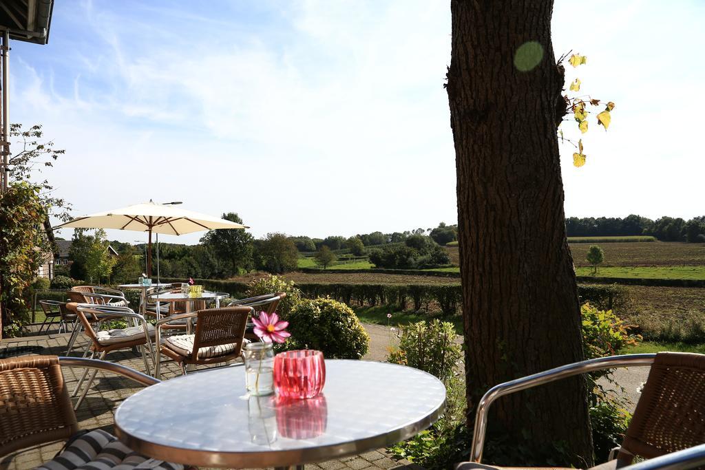 Welsden Dertien Bed & Breakfast Margraten Exterior foto